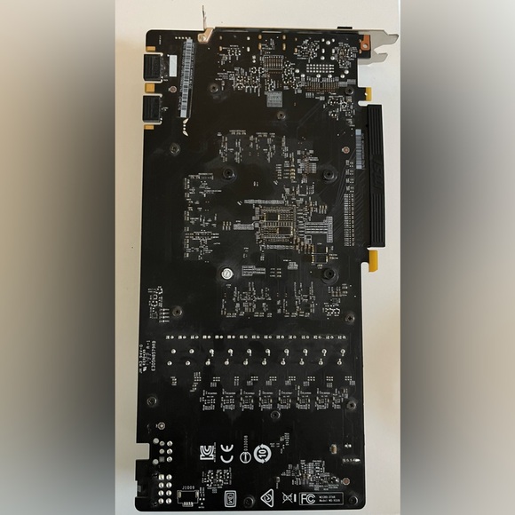 MSI GTX 1070 Armor 8G OC - Picture 2 of 2